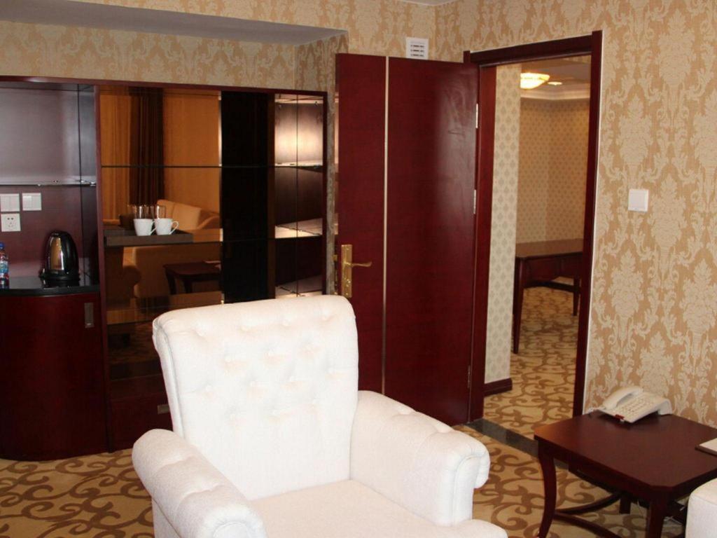 Dalian Southern Airline Pearl Hotel Exterior foto